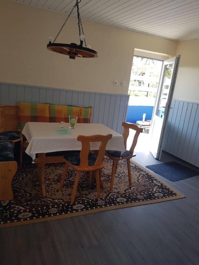 Napfeny Szallo Apartamento Galambok Exterior foto